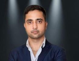 العميل Dheeraj JHA