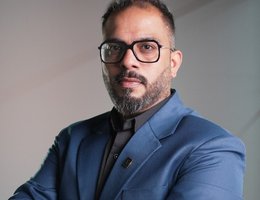 Agent Amit Vallabhai Sampat Devjibhai