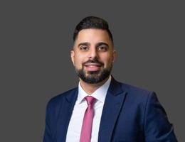 العميل Zoraver Ghura