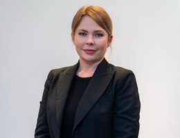 العميل Svitlana Tkachova 
