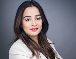 العميل Akansha Siyan