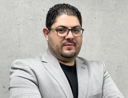 العميل Raymon Nader