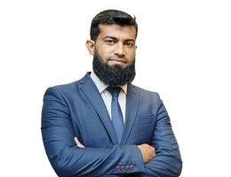 العميل Qamar Zeb