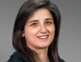العميل Aya  Nasser
