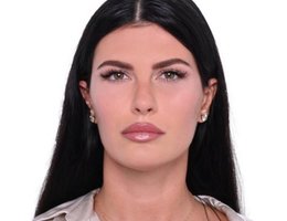 العميل Violetta Milkova