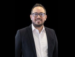 العميل Tarek Imad