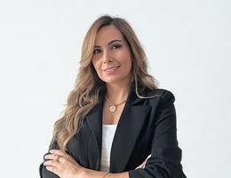 Agent Angela Avendano