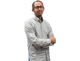 العميل Darren Eletr