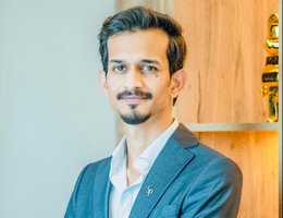 العميل EMAN ARIF MUHAMMAD ARIF