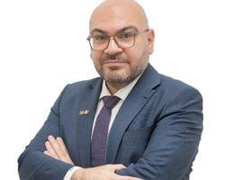 العميل RAFFI ZETOUNLOUIAN
