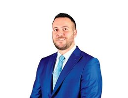 العميل ALEJANDRO VEGA