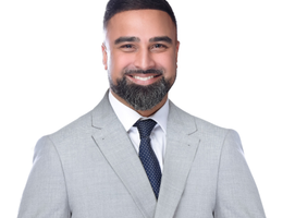 العميل Ali Hussain