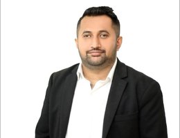العميل Arslan Maqsood
