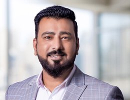 العميل Farhan Shaukat