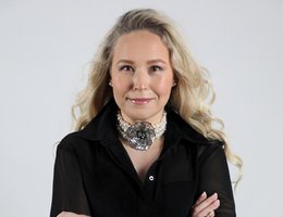 Agent Katja Kristl Simonic