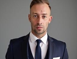 العميل Christopher Mitrovic