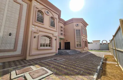 Villa - 4 Bedrooms - 6 Bathrooms for rent in Gafat Al Nayyar - Zakher - Al Ain