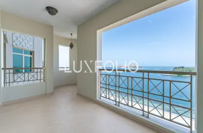 Apartment - 2 Bedrooms - 3 Bathrooms for sale in Al Sultana - Shoreline Apartments - Palm Jumeirah - Dubai