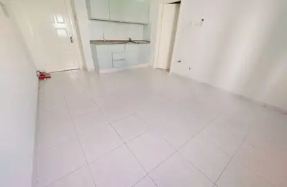 Apartment - Studio - 1 Bathroom for rent in Fire Station Road - Muwaileh - Sharjah