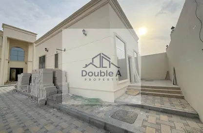 Apartment - 2 Bedrooms - 2 Bathrooms for rent in Madinat Al Riyad - Abu Dhabi