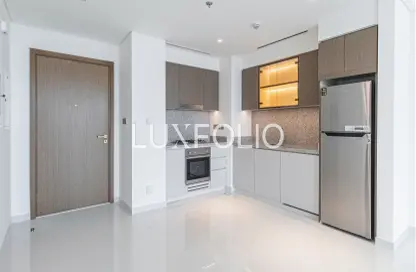 Apartment - 1 Bedroom - 1 Bathroom for sale in Grand Bleu Tower 1 - EMAAR Beachfront - Dubai Harbour - Dubai