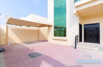 Villa - 3 Bedrooms - 4 Bathrooms for rent in Khuzam - Ras Al Khaimah