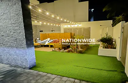 Villa - 4 Bedrooms - 5 Bathrooms for sale in Redwoods - Yas Acres - Yas Island - Abu Dhabi