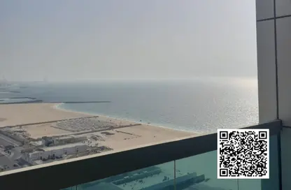 شقة - 3 غرف نوم - 4 حمامات للبيع في برج الكورنيش - طريق كورنيش عجمان - عجمان