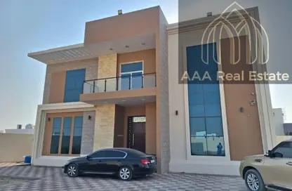 Villa - 4 Bedrooms - 5 Bathrooms for rent in Al Aweer 1 - Al Aweer - Dubai