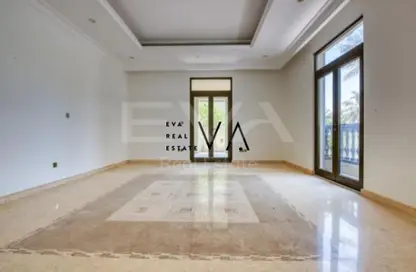Villa - 5 Bedrooms - 6 Bathrooms for rent in Signature Villas Frond E - Signature Villas - Palm Jumeirah - Dubai