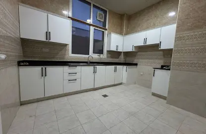 Apartment - 3 Bedrooms - 3 Bathrooms for rent in Madinat Al Riyad - Abu Dhabi