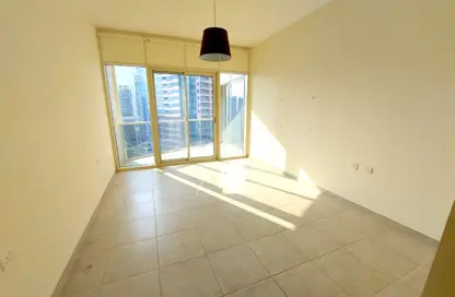 Apartment - 1 Bedroom - 2 Bathrooms for rent in Lakeshore Tower 1 - JLT Cluster Y - Jumeirah Lake Towers - Dubai