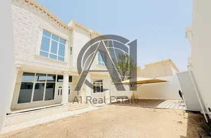 Villa - 5 Bedrooms - 7 Bathrooms for rent in Al Sarooj - Al Ain