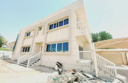 Villa - 4 Bedrooms - 5 Bathrooms for rent in Al Falaj - Al Riqqa - Sharjah