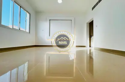Apartment - Studio - 1 Bathroom for rent in Al Mushrif Villas - Al Mushrif - Abu Dhabi