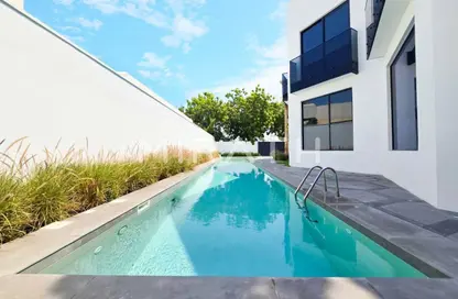 Villa - 6 Bedrooms - 7 Bathrooms for rent in Jumeirah 3 Villas - Jumeirah 3 - Jumeirah - Dubai