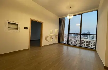 Apartment - 1 Bedroom - 2 Bathrooms for rent in AURA by Grovy - Jumeirah Village Circle - Dubai