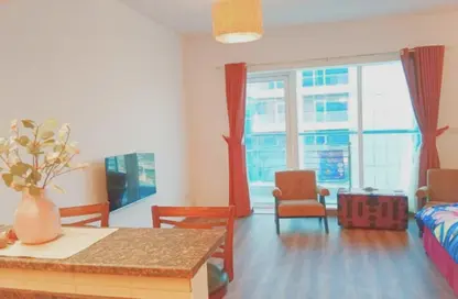 Apartment - Studio - 1 Bathroom for rent in Cricket Tower - Dubai Sports City - Dubai