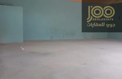مستودع - استوديو - 2 حمامات للايجار في أم الثعوب - أم القيوين