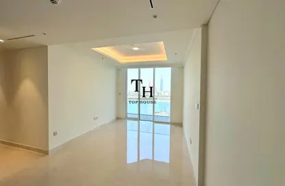 Apartment - 2 Bedrooms - 2 Bathrooms for rent in Palace Beach Residence - EMAAR Beachfront - Dubai Harbour - Dubai