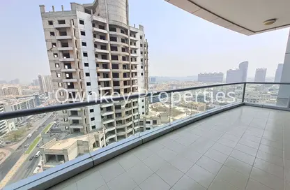 شقة - 2 غرف نوم - 3 حمامات للايجار في برج بن هندي - منخول - بر دبي - دبي