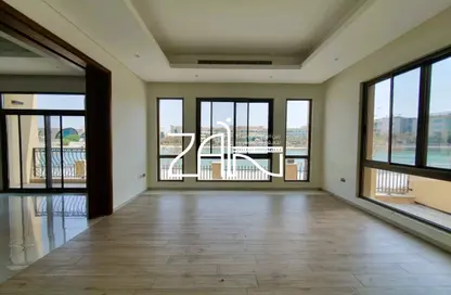 Villa - 4 Bedrooms - 5 Bathrooms for rent in Luluat Al Raha - Al Raha Beach - Abu Dhabi