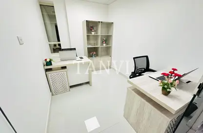 Office Space - Studio - 1 Bathroom for rent in Silver Home Building - Hor Al Anz - Deira - Dubai