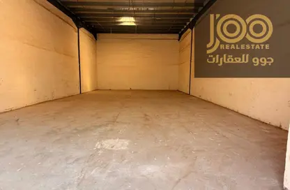 Warehouse - Studio - 1 Bathroom for rent in Umm Al Thuoob - Umm Al Quwain