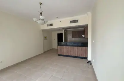 Apartment - Studio - 1 Bathroom for sale in Burj Al Nujoom - Downtown Dubai - Dubai