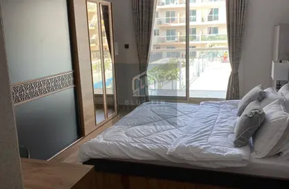 شقة - غرفة نوم - 2 حمامات للايجار في مجمع روكسانا السكني - دي - روكسانا ريزيدنس - قرية الجميرا سركل - دبي