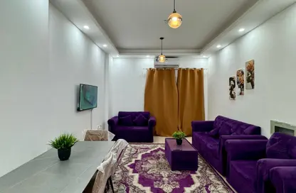 شقة - غرفة نوم - 2 حمامات للايجار في مساكن كورنيش عجمان - طريق كورنيش عجمان - عجمان