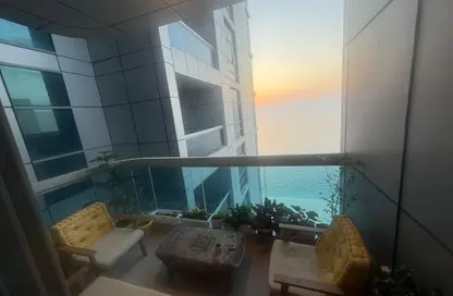 شقة - 2 غرف نوم - 2 حمامات للبيع في مساكن كورنيش عجمان - طريق كورنيش عجمان - عجمان