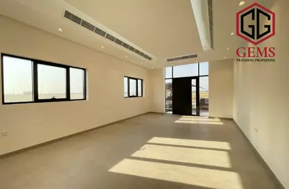 Villa - 5 Bedrooms - 6 Bathrooms for rent in Mirdif 35 - Mushraif - Mirdif - Dubai