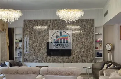 Villa - 4 Bedrooms - 6 Bathrooms for rent in Nad Al Sheba Villas - Nad Al Sheba 3 - Nad Al Sheba - Dubai